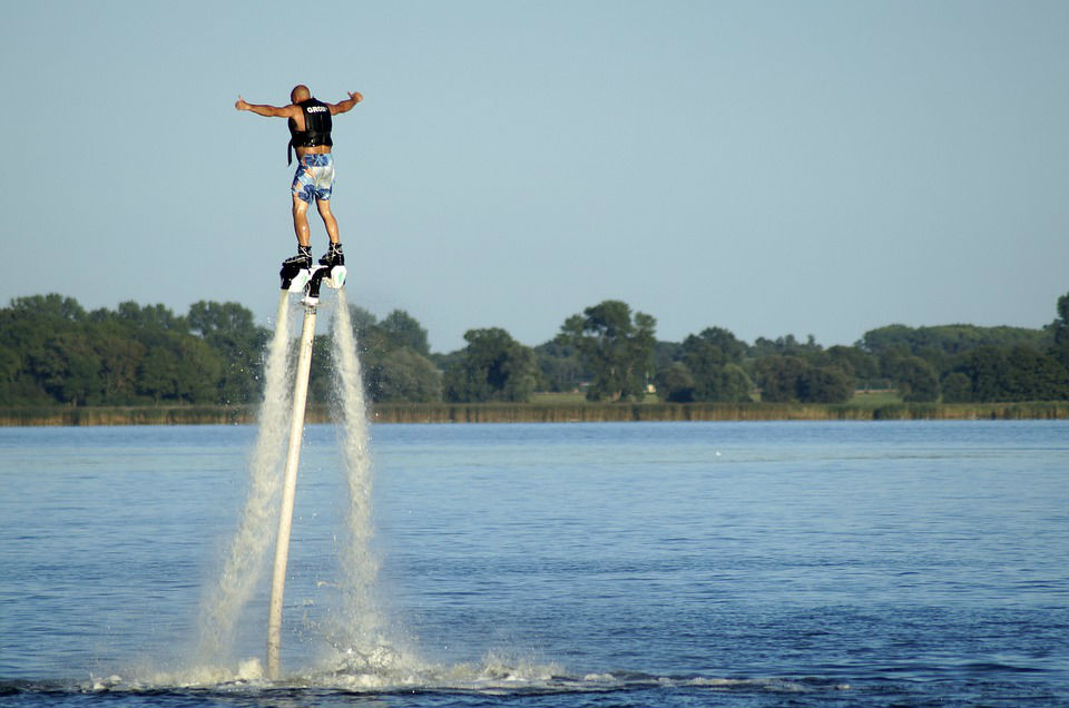 Faites comme Iron Man, volez sur l’eau grâce au Flyboard© !