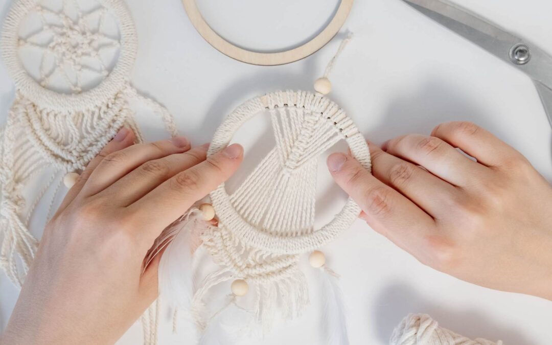 5 projets faciles pour débuter en macramé et décorer votre intérieur